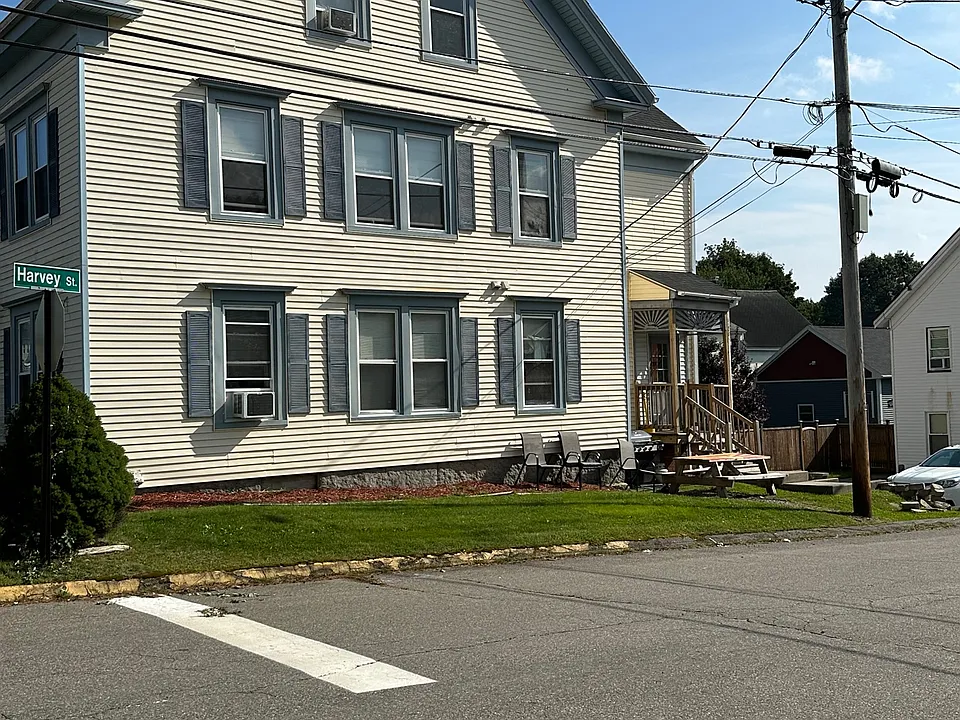 401 Main St #102