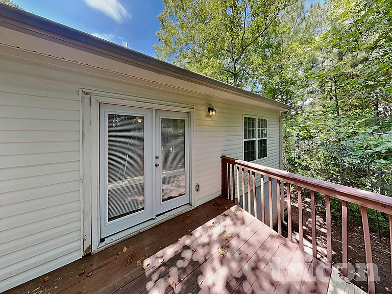 37 Abbotsford Dr — Photo 14