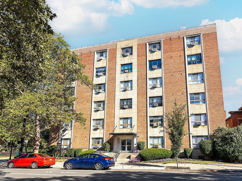 Washington Place Exteriors