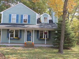 11 Glen St, Attleboro, MA 02703