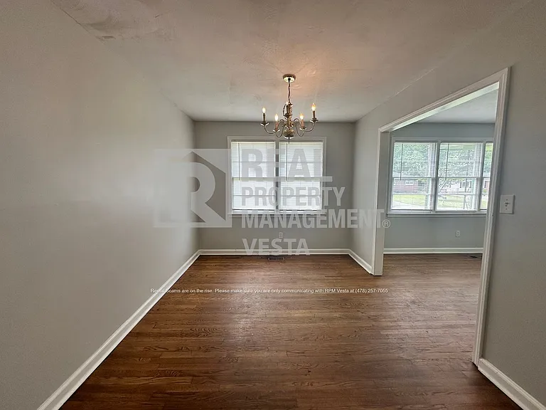 3257 Ohara Dr S — Photo 5