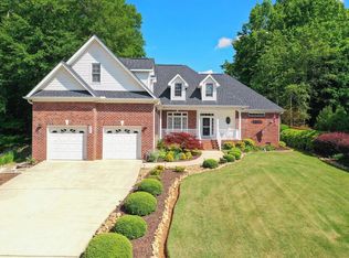 300 Dunrobin Ln, Simpsonville, SC 29681