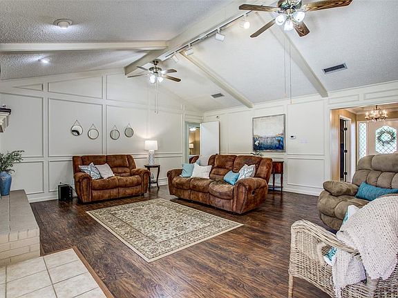 4th image of 1310 S Westador Dr