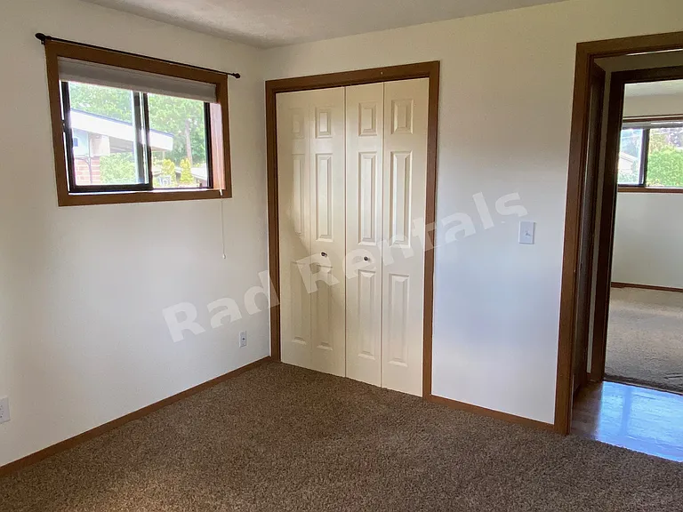 6721 N Stevens St — Photo 11