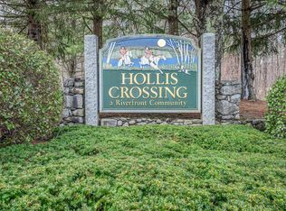 3 Bartemus Trl APT 206, Nashua, NH 03063