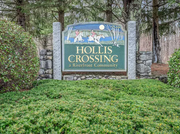 3 Bartemus Trail #206, Nashua, NH 03063