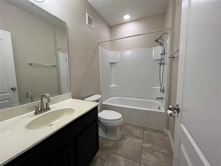 2137 Betsy Ross Ln #2137 — Photo 27