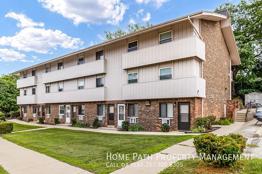 1 bed, $998 — Photo 2