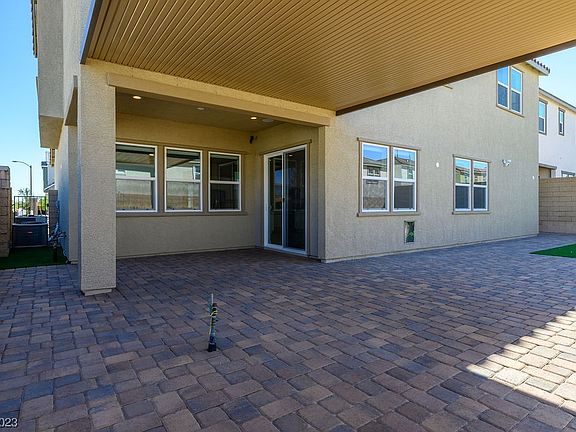 5th image of 10118 Bismarck Palms Ave