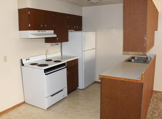 530 Elm St APT 8, Vermillion, SD 57069