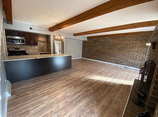 1311 Kenneth Cir, Elgin, IL 60120