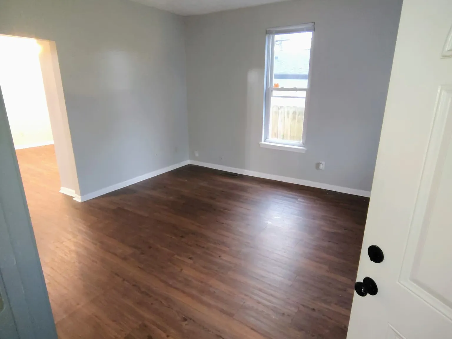 4 bed, 1995 sqft, $2,300 — Photo 2
