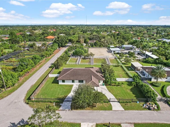24401 SW 214th Pl, Homestead, FL 33031