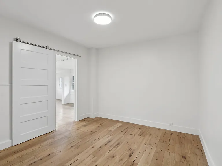 2747 Denby Ave — Photo 14