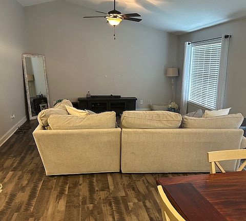 5th image of 2406 Chimney Rock Ln