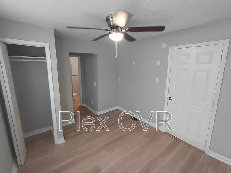 2822 Colorado St — Photo 4