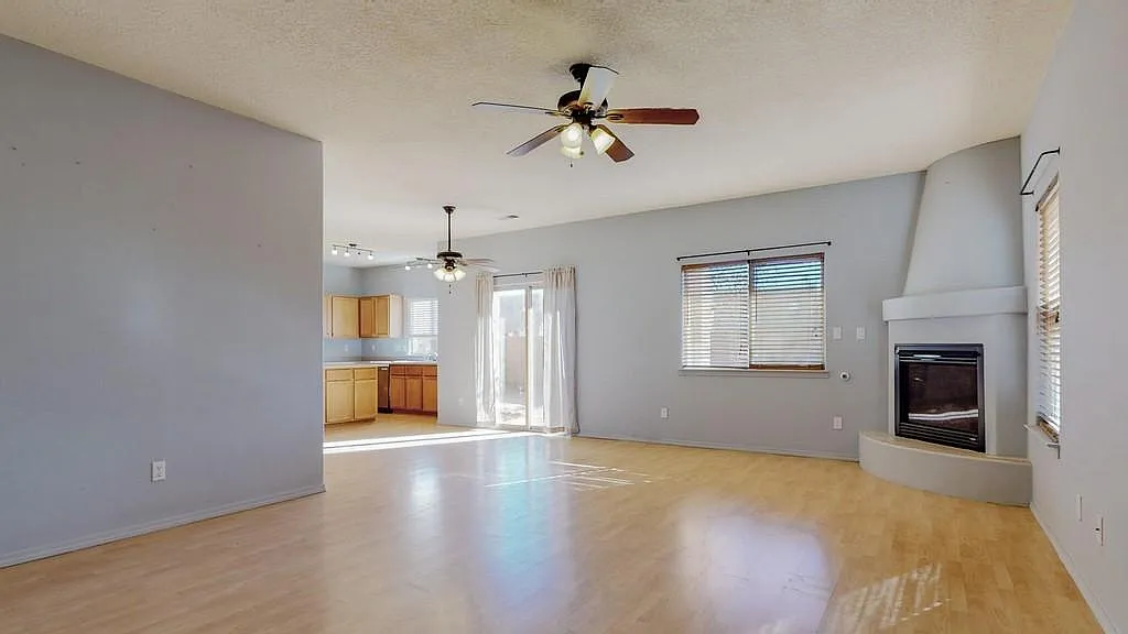 7312 Dancing Eagle Ave NE — Photo 4