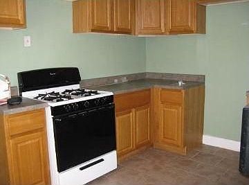 3rd image of 1409 Spain St