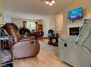 493 Bucksnort Rd, Griffin, GA 30224