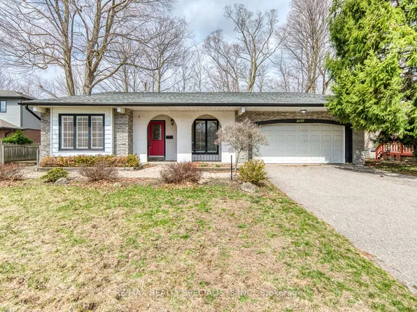 1697 Missenden Cres, Mississauga, ON L5J 2T3