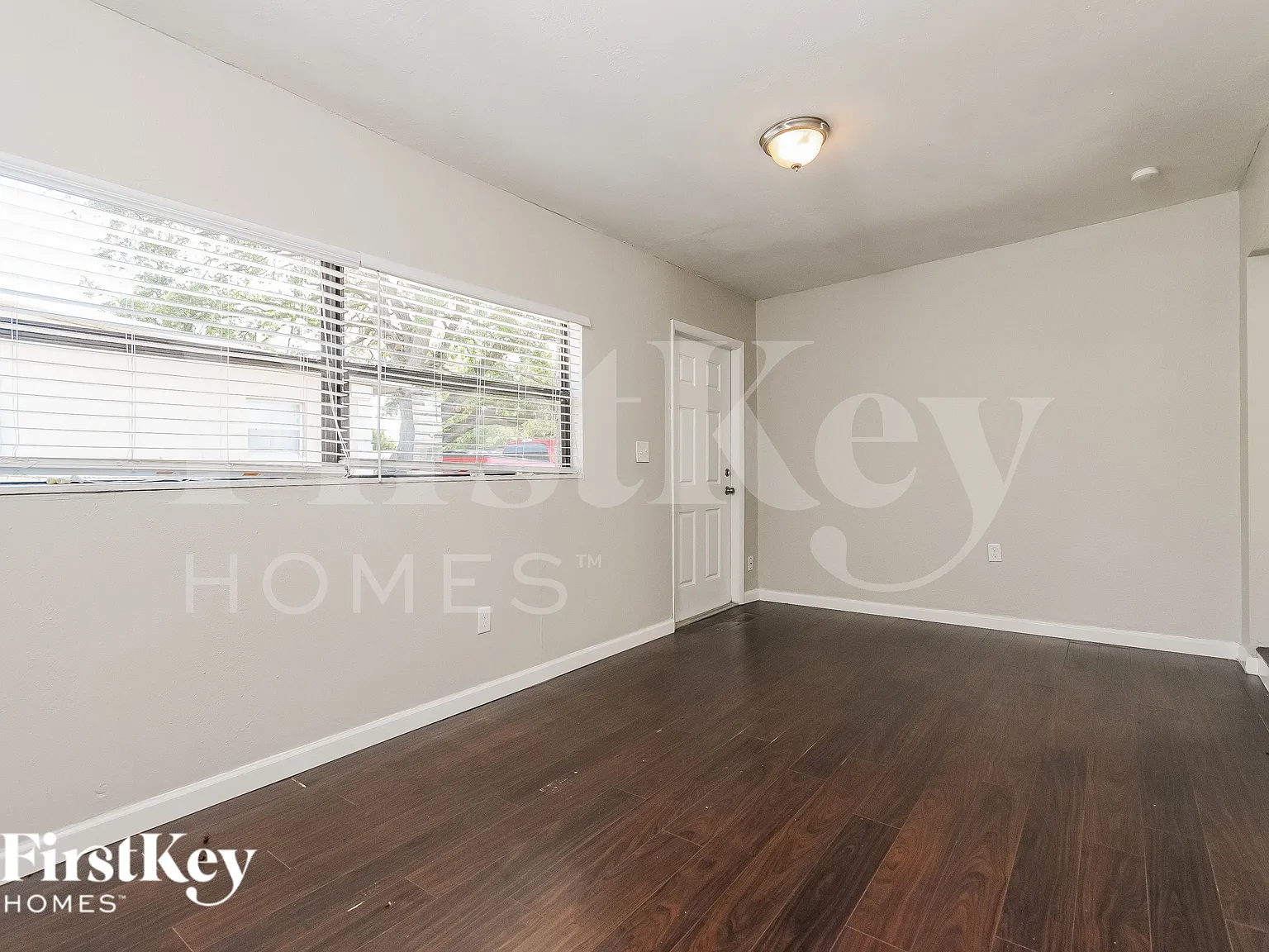 3 bed, 2.0 bath, 959 sqft, $1,855 — Photo 4