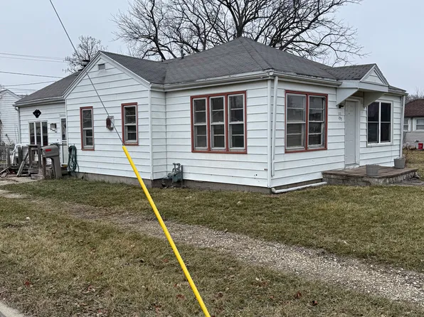 195 S Douglas Ave, Bradley, IL 60915