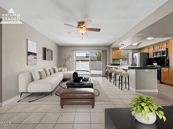 3rd image of 1304 E DUNBAR Drive