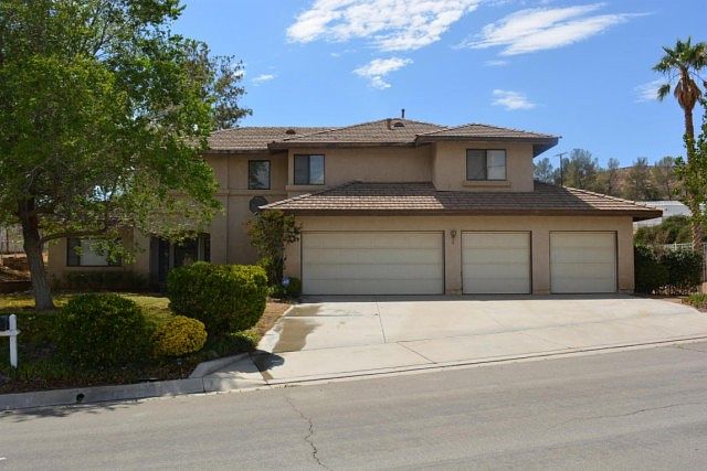 1st image of 2511 Palomino Dr