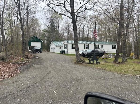 560 Steadmans Landing Road, Dover-Foxcroft, ME 04426