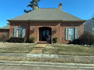 100 Grandeur Dr, Brandon, MS 39042