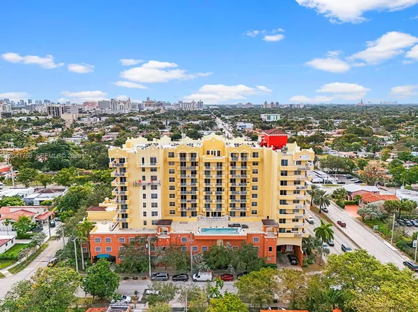 215 SW 42nd Ave APT 810, Miami, FL 33134