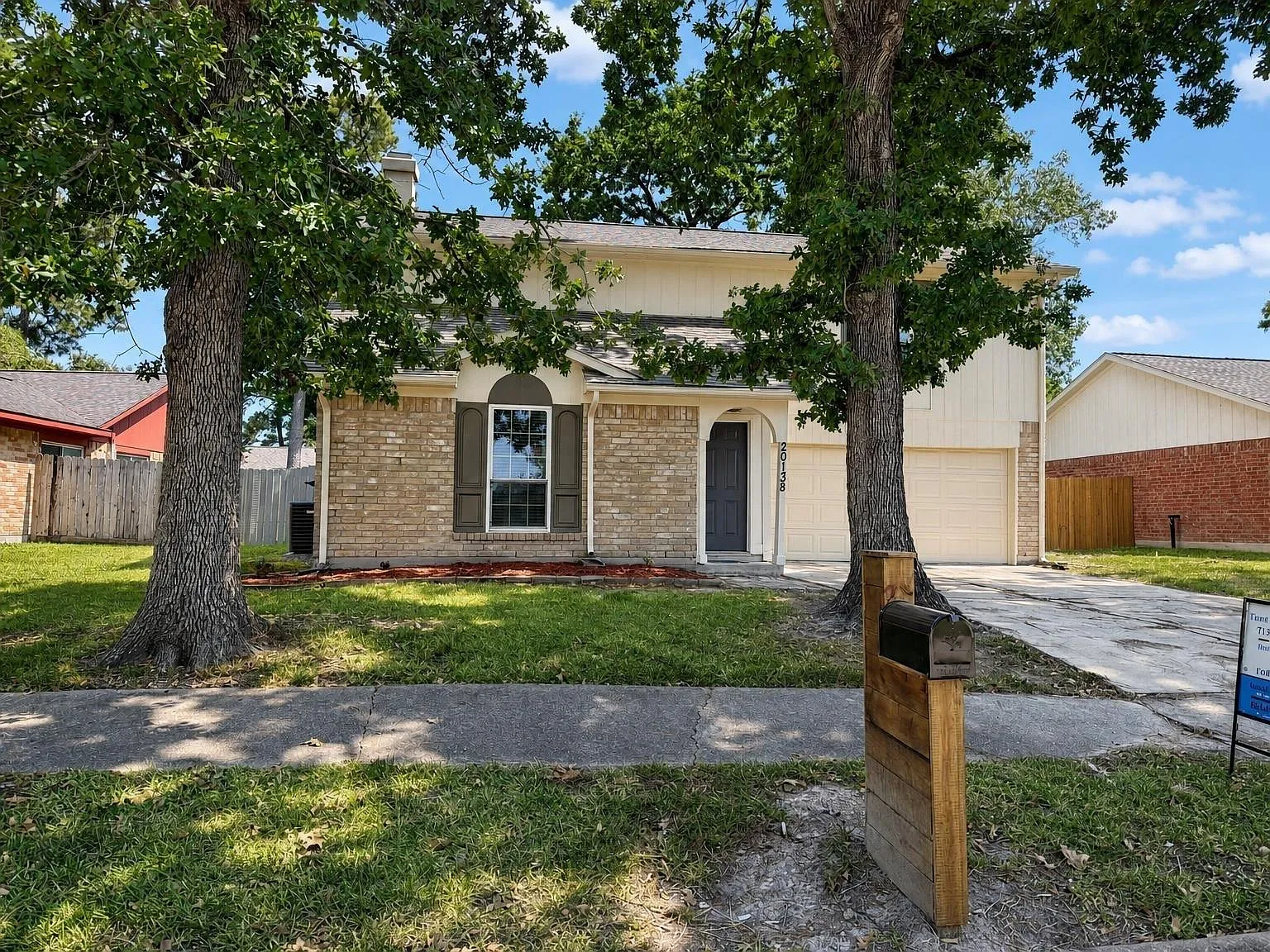 3 bed, 2.5 bath, 1621 sqft, $1,700 — Photo 3