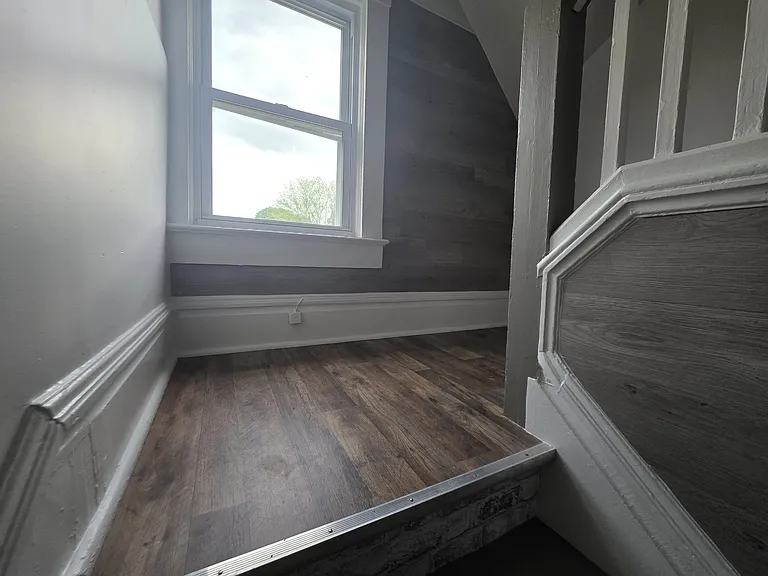 414 E Leasure Ave #4 — Photo 6