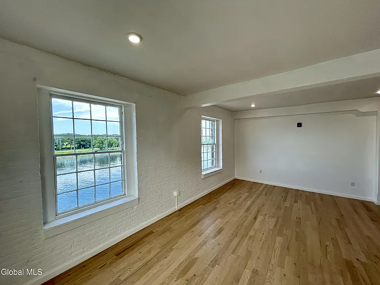 155 River St #5B — Photo 20