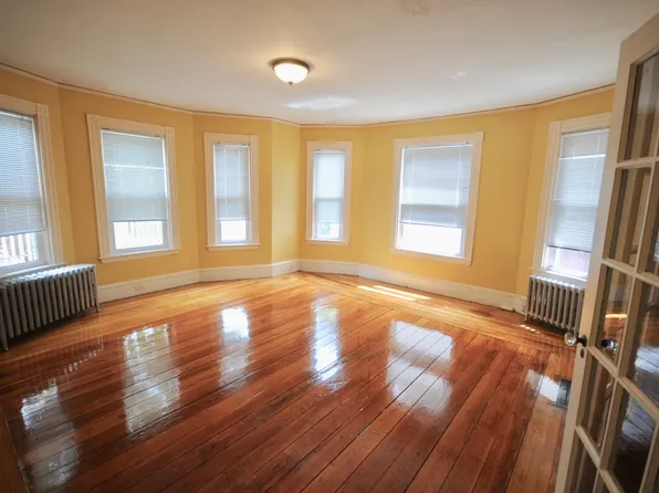 18 Hinckley Street Apartments