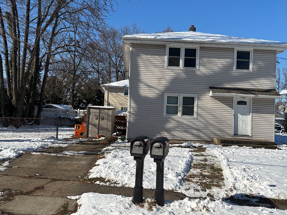 1st image of 269 Evergreen Ave Floor 2