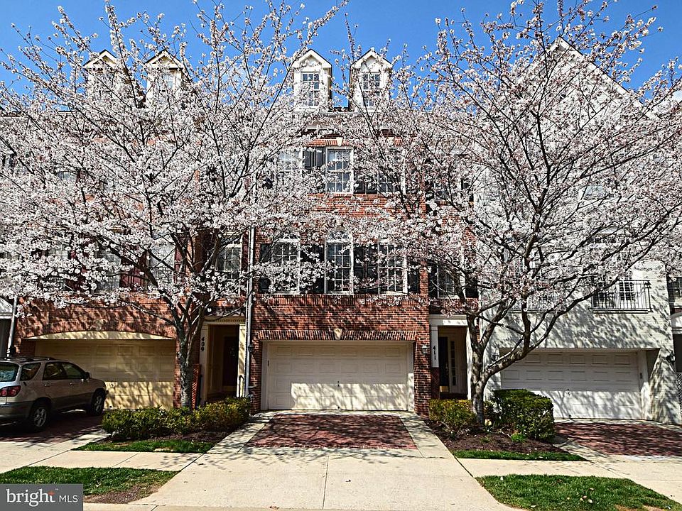 1st image of 411 Oak Knoll Ter