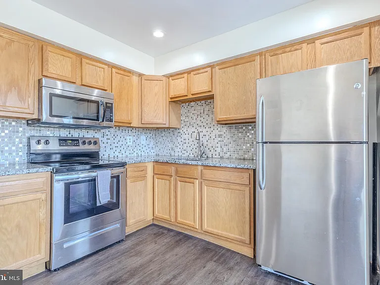 398 Harry S Truman Dr #270 — Photo 5