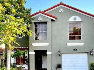 1397 Seagrape Cir, Weston, FL 33326