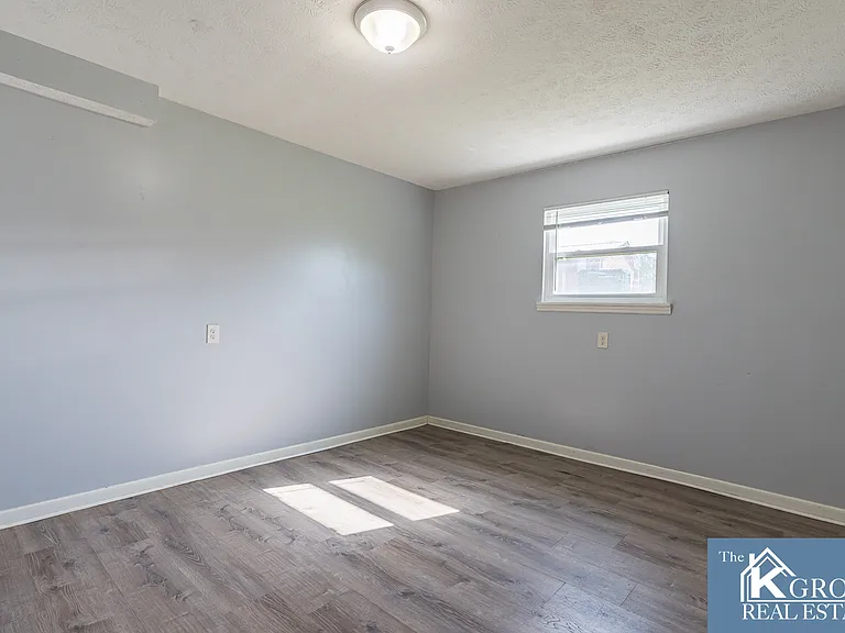 608 N Woodland Dr #3 — Photo 7