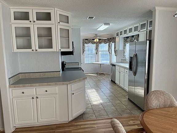 3rd image of 65 Windmill Blvd