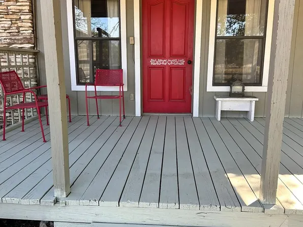 1441 Gatlin Creek Rd, Dripping Springs, TX 78620