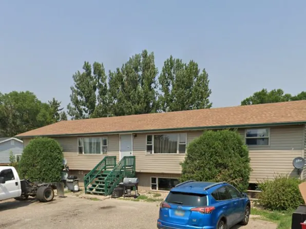 409 Parkway Dr, Burlington, ND 58722