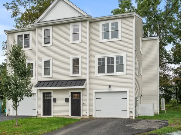 65 Castine St, Worcester, MA 01606