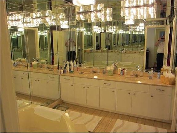 MASTER BATH SPA