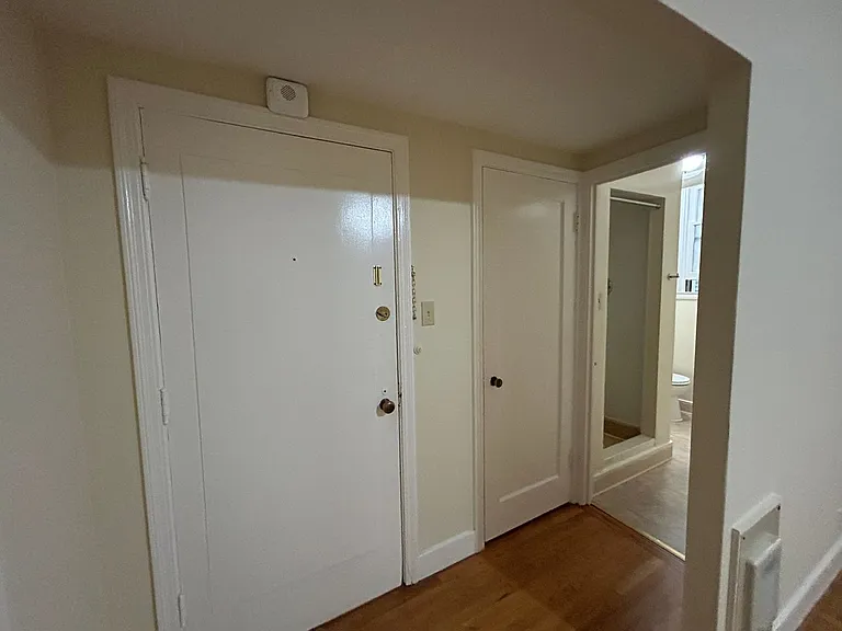 2146 Van Ness Ave #28R — Photo 3