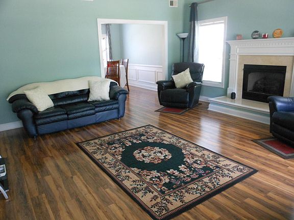 5th image of 9122 Markleys Grove Blvd