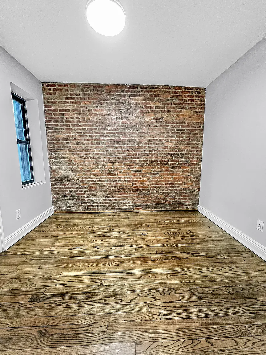 19 Herkimer Street — Photo 3