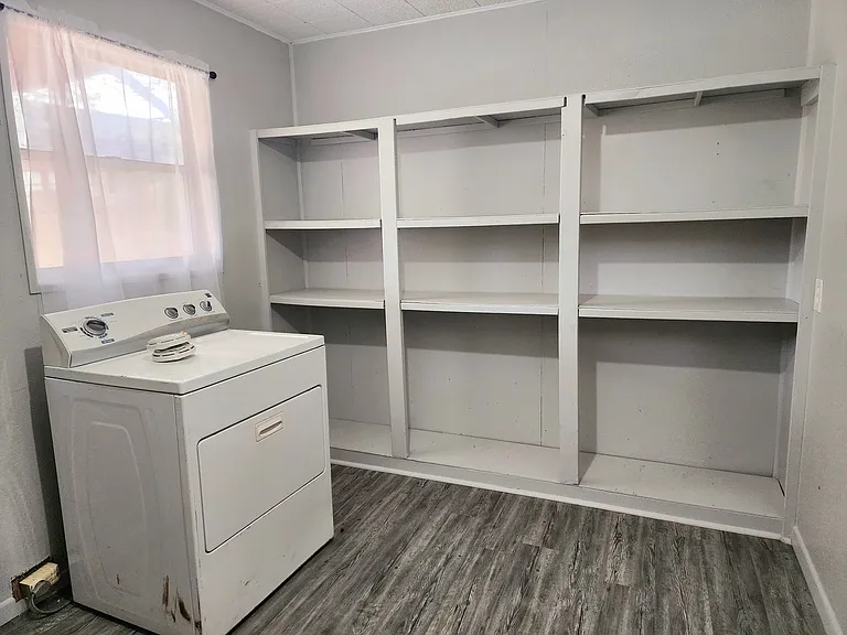 124 New Mexico Dr — Photo 16