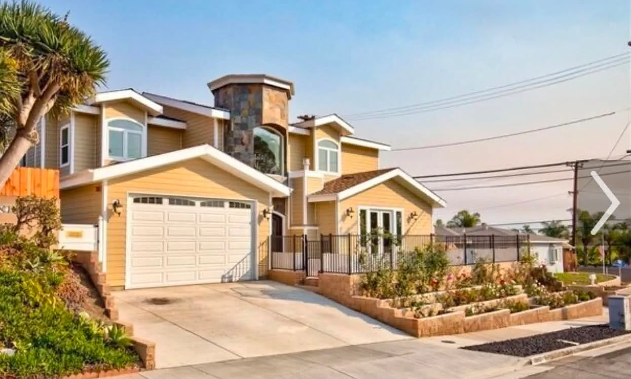 5 bed, 3812 sqft, $8,000 — Photo 1